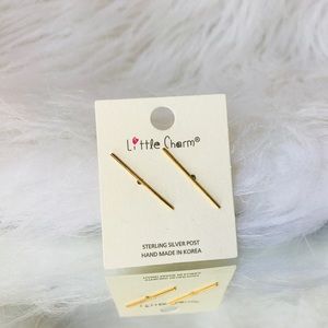 Dainty bar earrings.